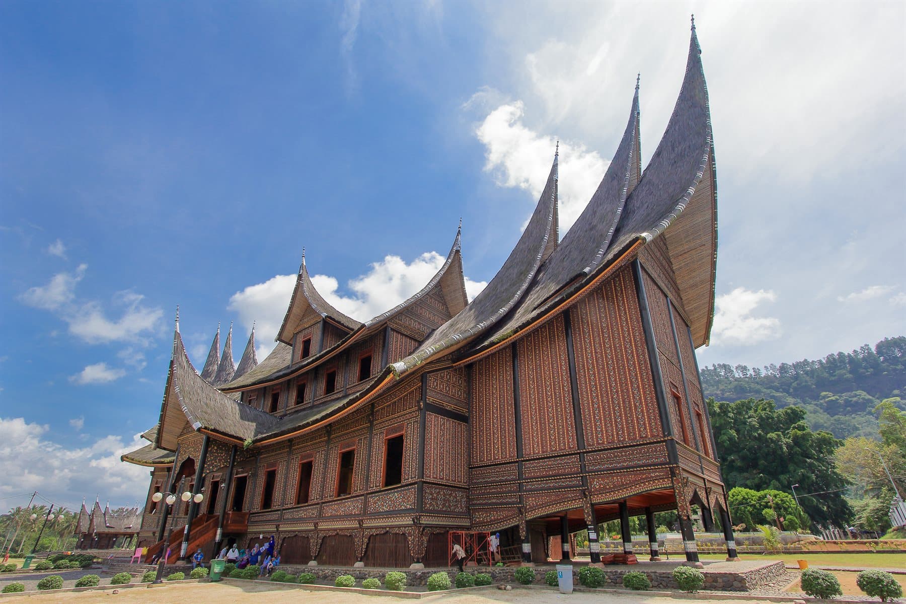 Paket Tour Minangkabau: Panduan Lengkap