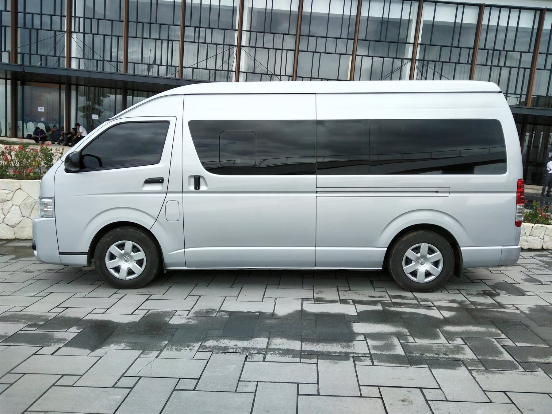 Tips Memilih Rental Mobil Terpercaya di Padang