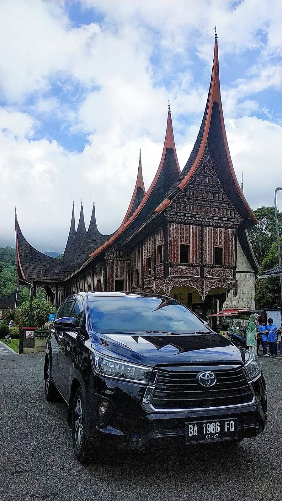 Banner Rental Mobil Padang